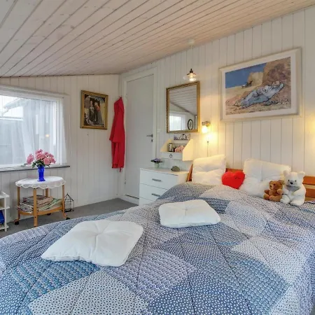 Holiday home Edvin - 400m From The Sea In Nw Jutland By Interhome *