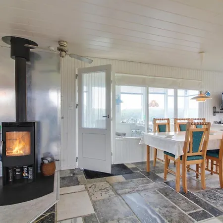 Holiday home Edvin - 400m From The Sea By Interhome